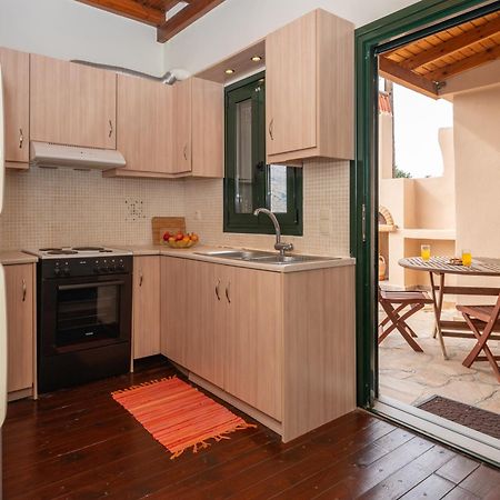 Ornus Traditional House Orne Екстериор снимка